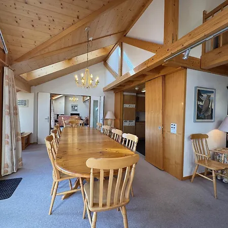 Oberhof Penthouse アパート